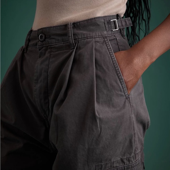 AE77 Premium pleated Cargo Pants - Picture 3 of 3